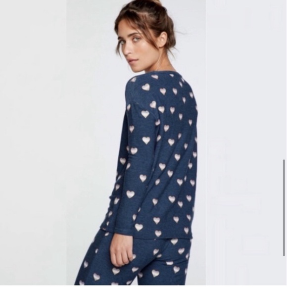 Chaser Classic Navy Beach Hearts Pullover Sweatshirt - Picture 4 of 7